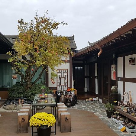 Inyeon Hanok Guesthouse Jeonju Bagian luar foto