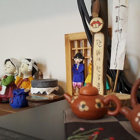 Inyeon Hanok Guesthouse Jeonju Bagian luar foto