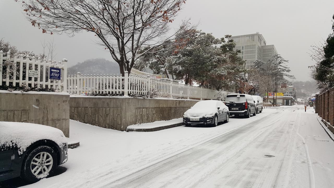 Inyeon Hanok Guesthouse Jeonju Bagian luar foto