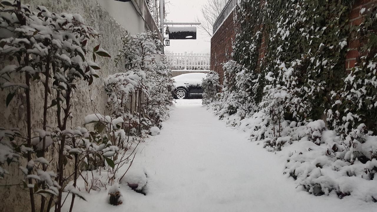 Inyeon Hanok Guesthouse Jeonju Bagian luar foto
