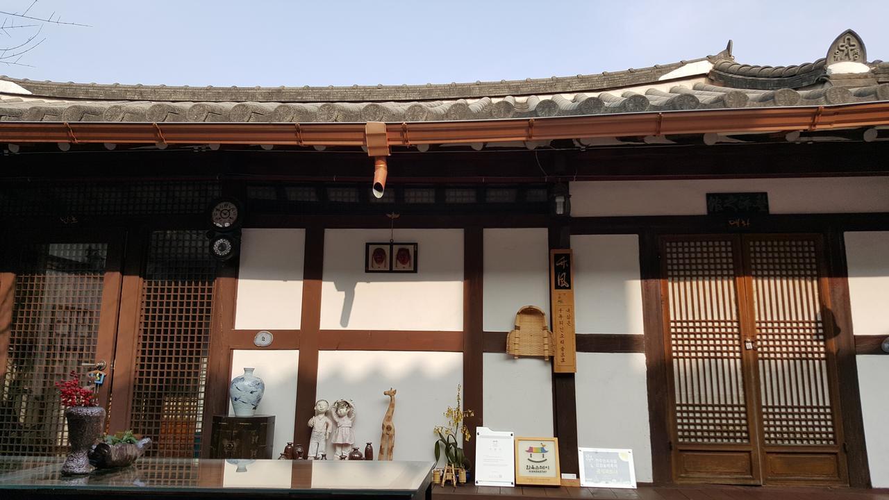 Inyeon Hanok Guesthouse Jeonju Bagian luar foto