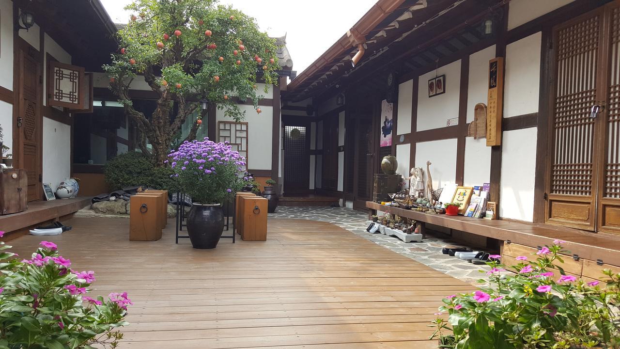 Inyeon Hanok Guesthouse Jeonju Bagian luar foto