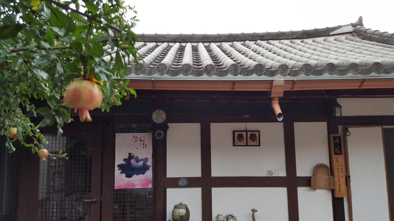 Inyeon Hanok Guesthouse Jeonju Bagian luar foto