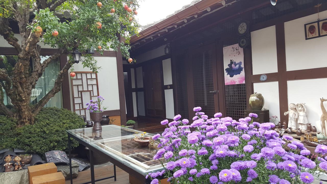 Inyeon Hanok Guesthouse Jeonju Bagian luar foto